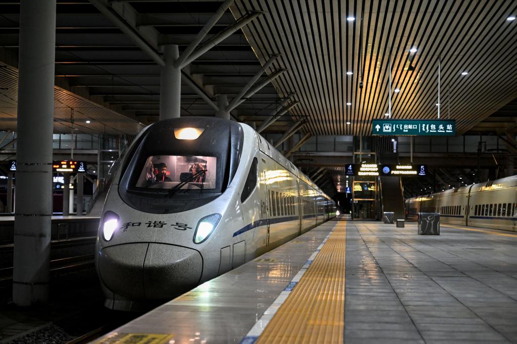 包银高铁包惠段进入运行试验阶段