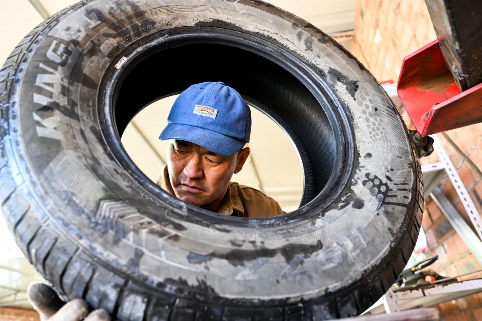 “轮胎哥哥”钢宝力达